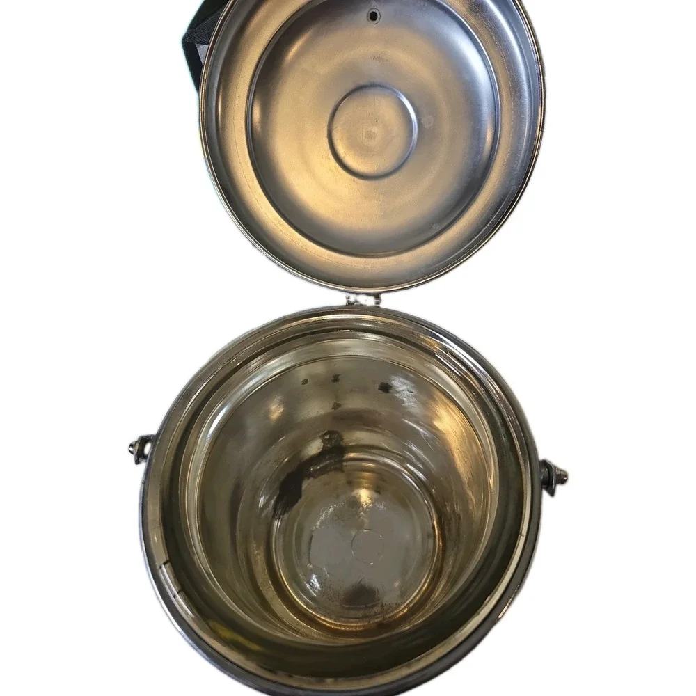 United Chromium Brass Ice Bucket Grape Vine Hinged Lid Handle Barware Vintage